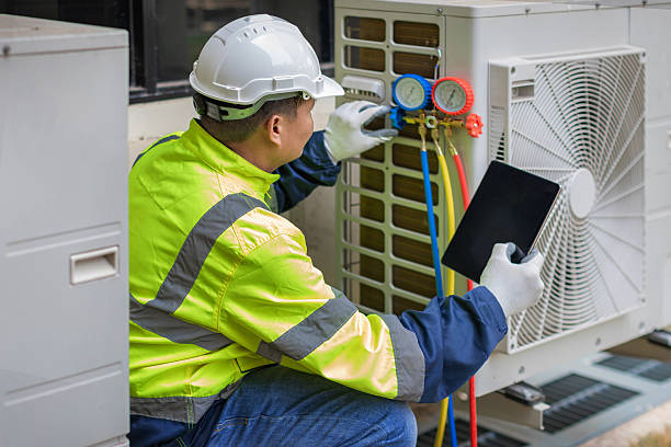Professional Hvac technician working in Hemlock, MI